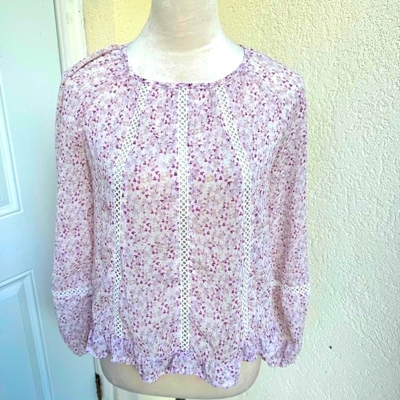 june & hudson Tops - JUNE & HUDSON. Long sleeves, boho top. Size S. White w/small purple flow…
